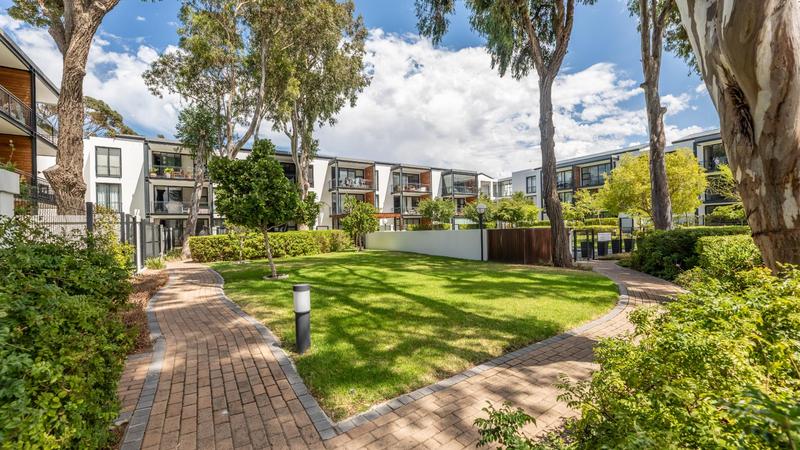 To Let 3 Bedroom Property for Rent in Somerset West Western Cape